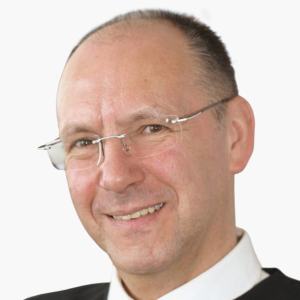 Pr Dr M. Eggersdorfer